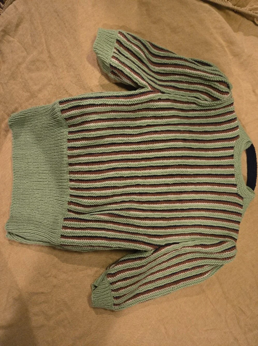 1940s Handknit Reproduction Sweater Small - Picture 4 of 5